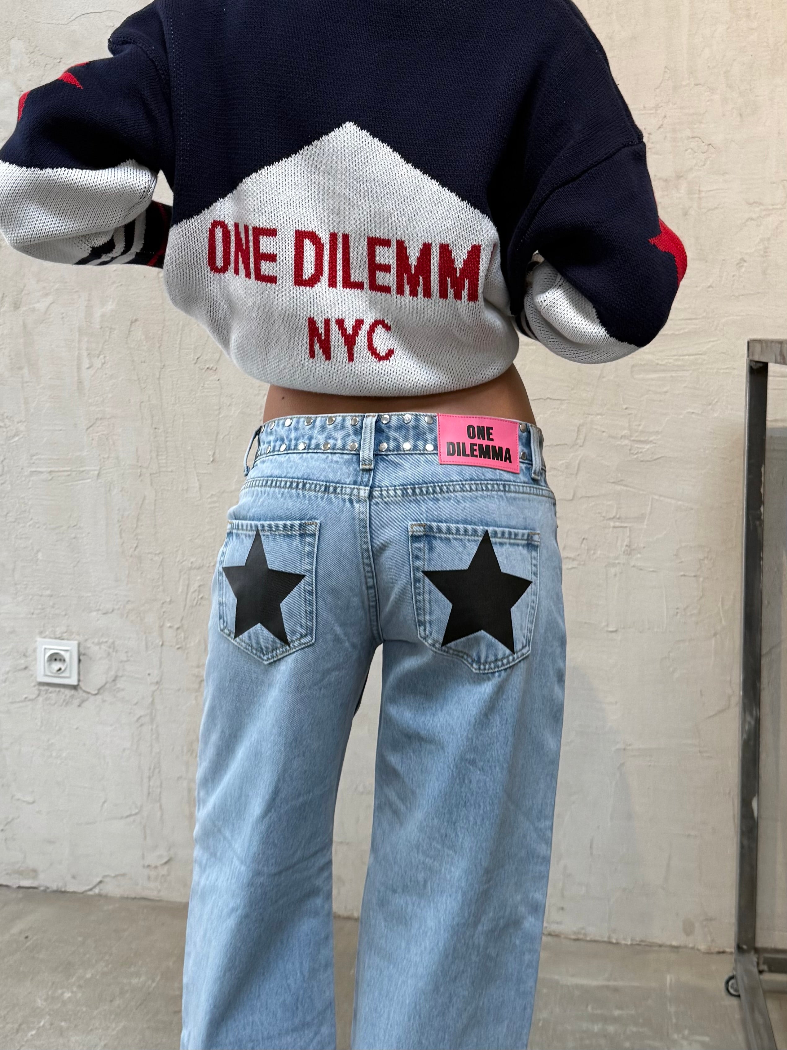 BLACK STAR JEANS